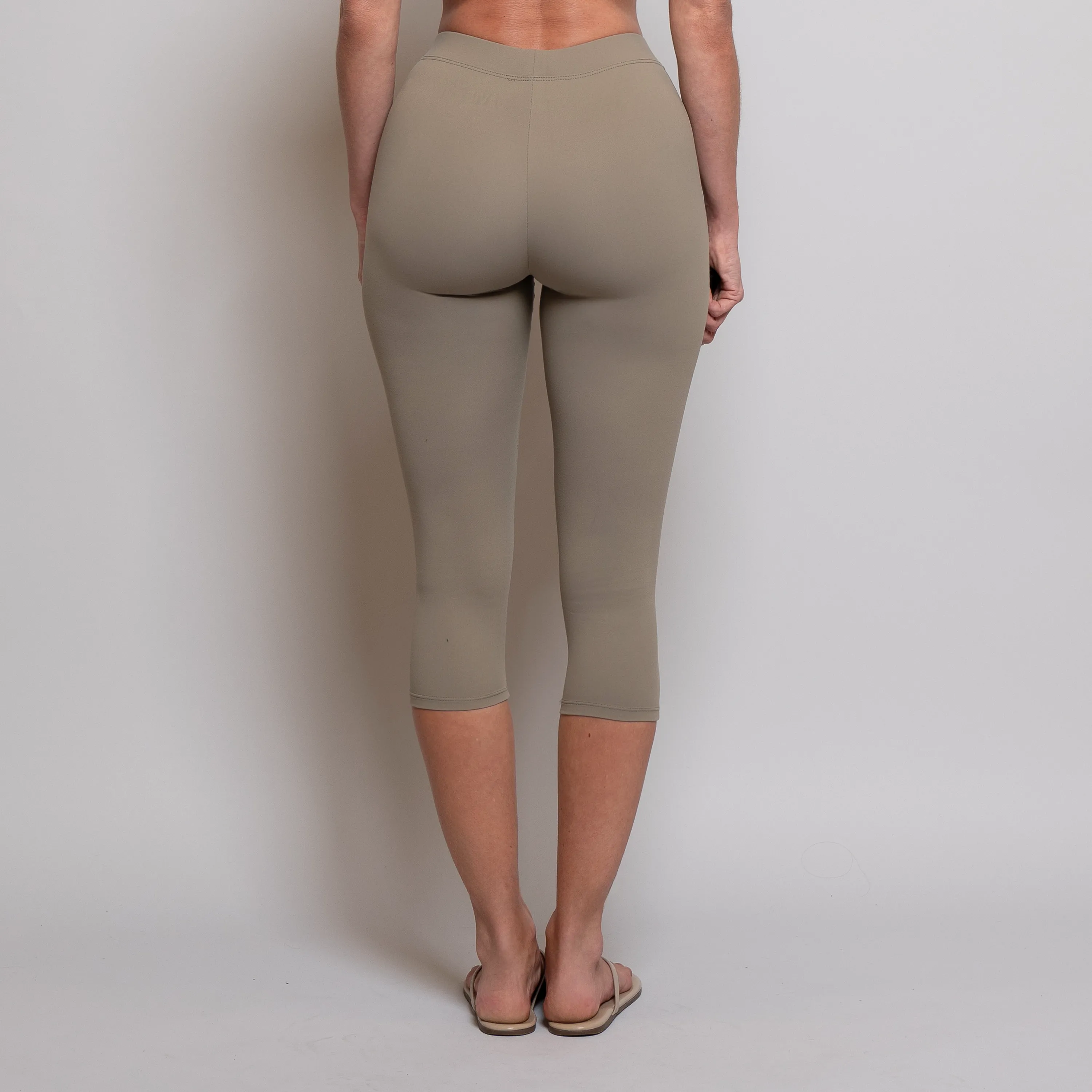 Capris Khaki