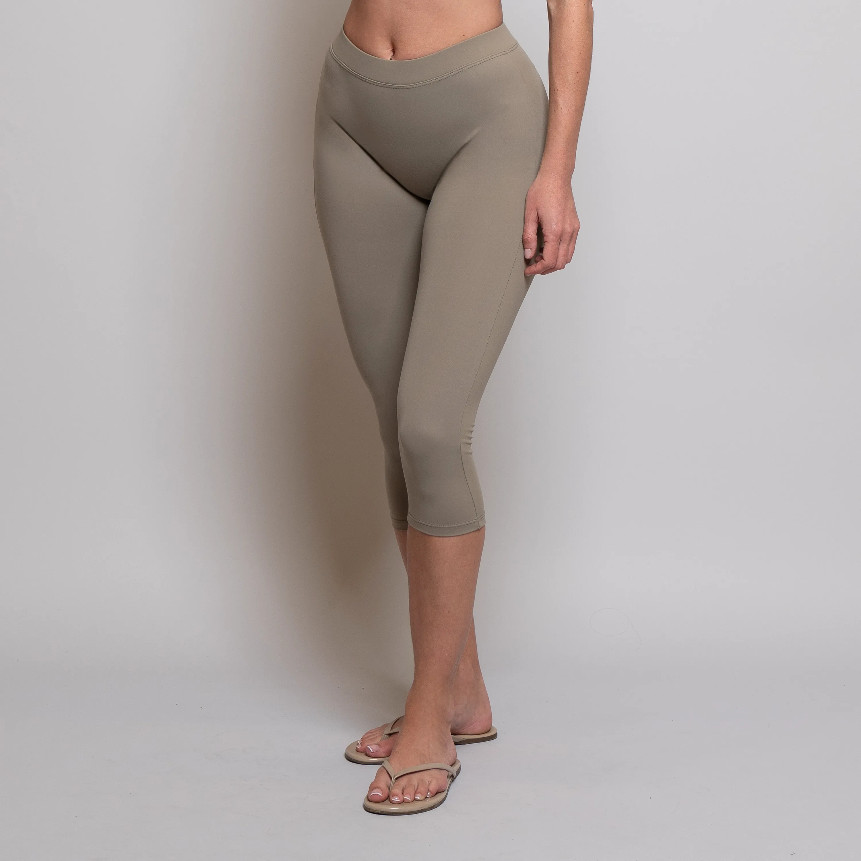 Capris Khaki