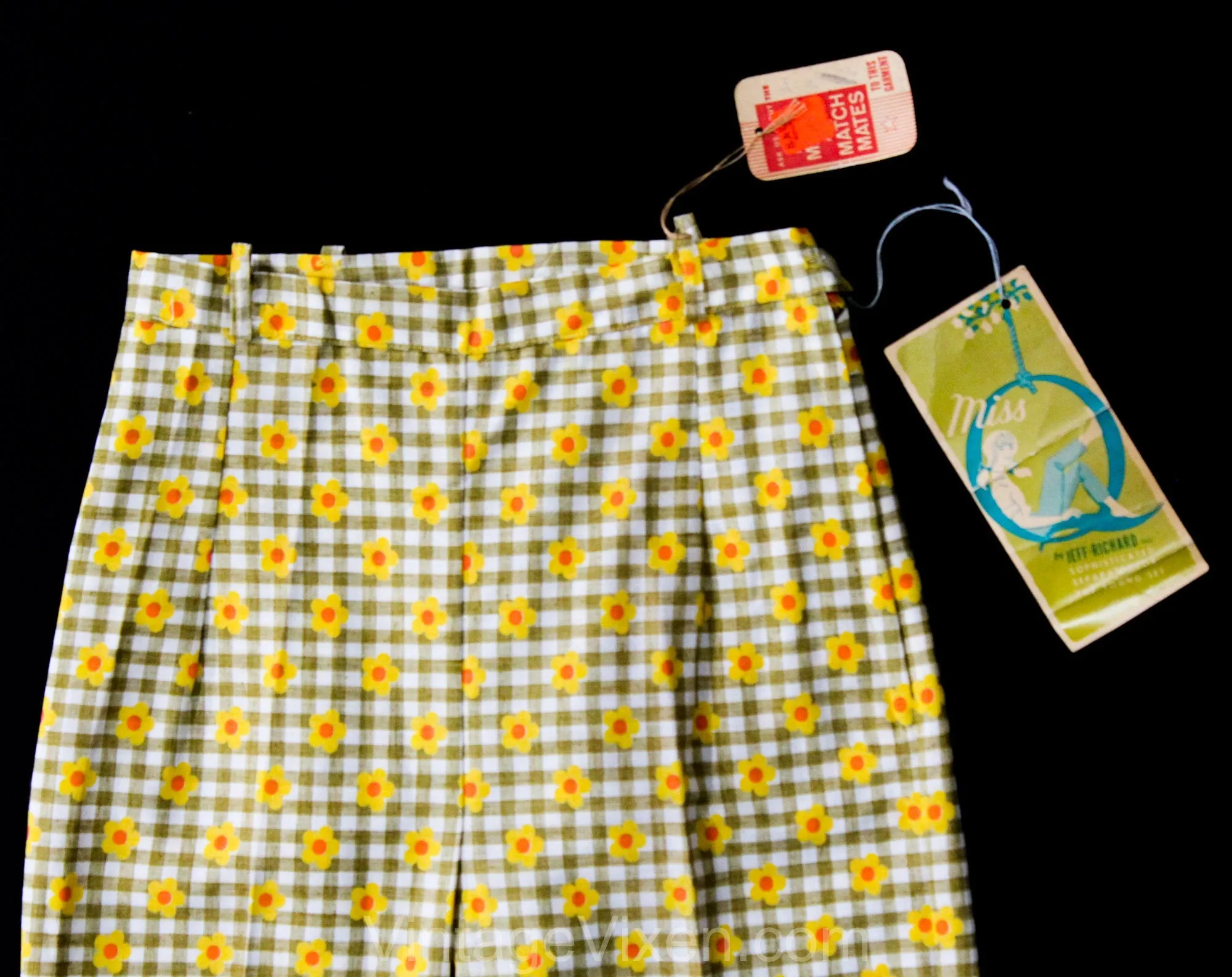 Child Size 8 to 10 Daisy Print 1960s Pant - Juniors Cotton Gingham Pedal Pusher Capris - 60s Slim Brown Checks - NWT Deadstock - Waist 22