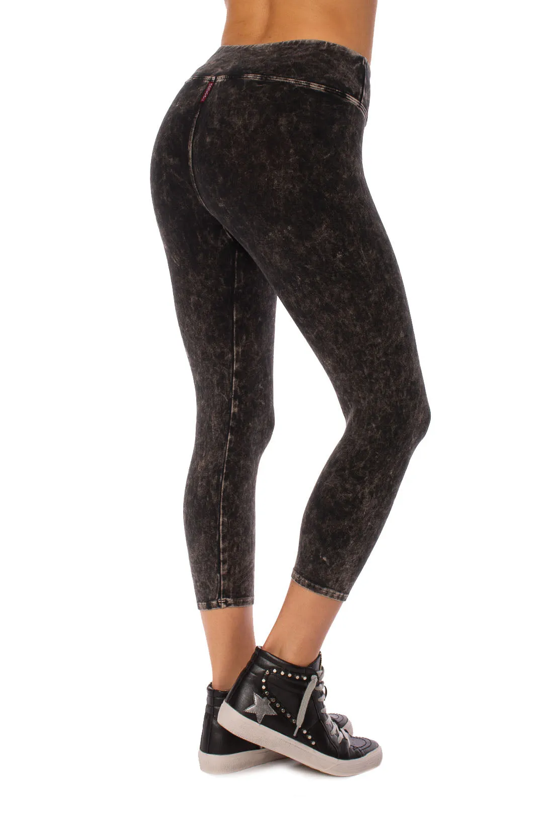 Hard Tail Forever - Flat Waist Capri (W-374, Black Mineral Wash MW6)