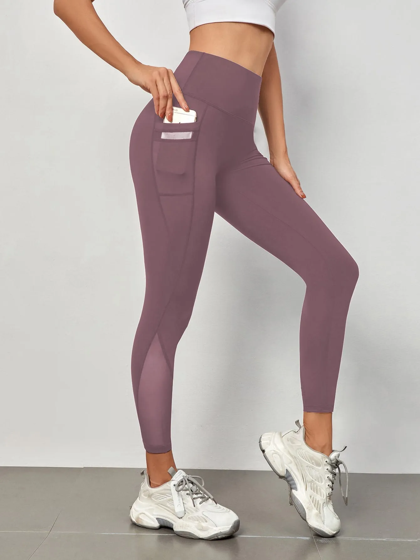Mesh Panels Sports Leggings With Phone Pocket