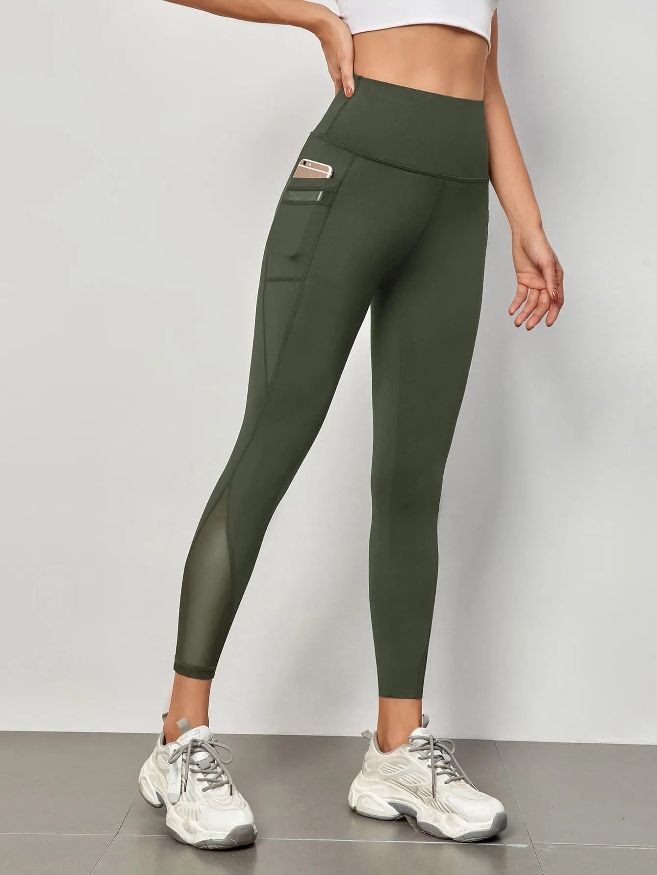 Mesh Panels Sports Leggings With Phone Pocket